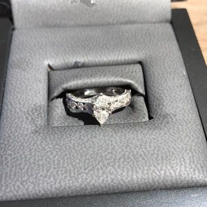 engagement ring 14k white gold size 5 .25.